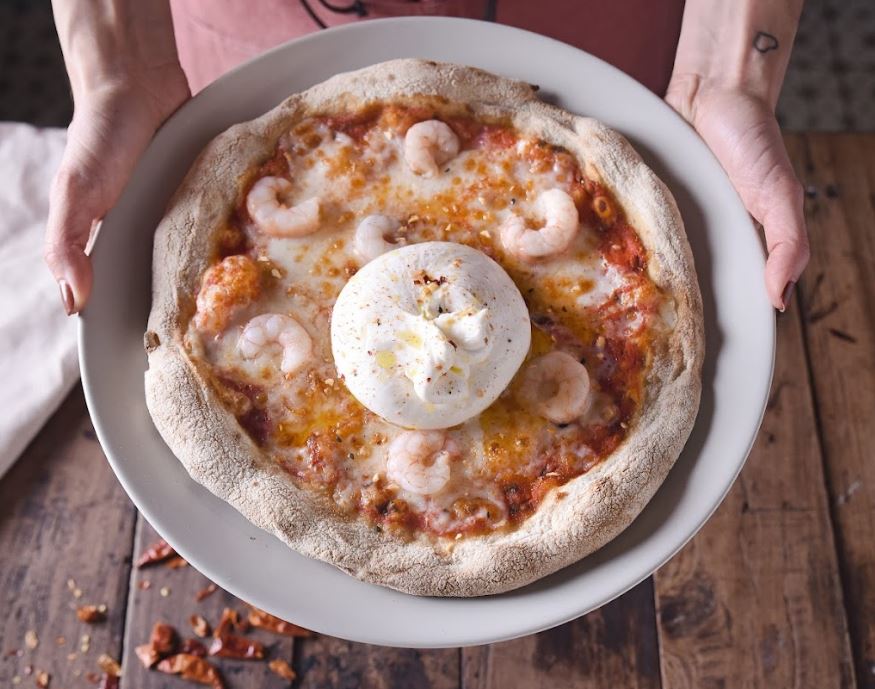 Pizza con burrata